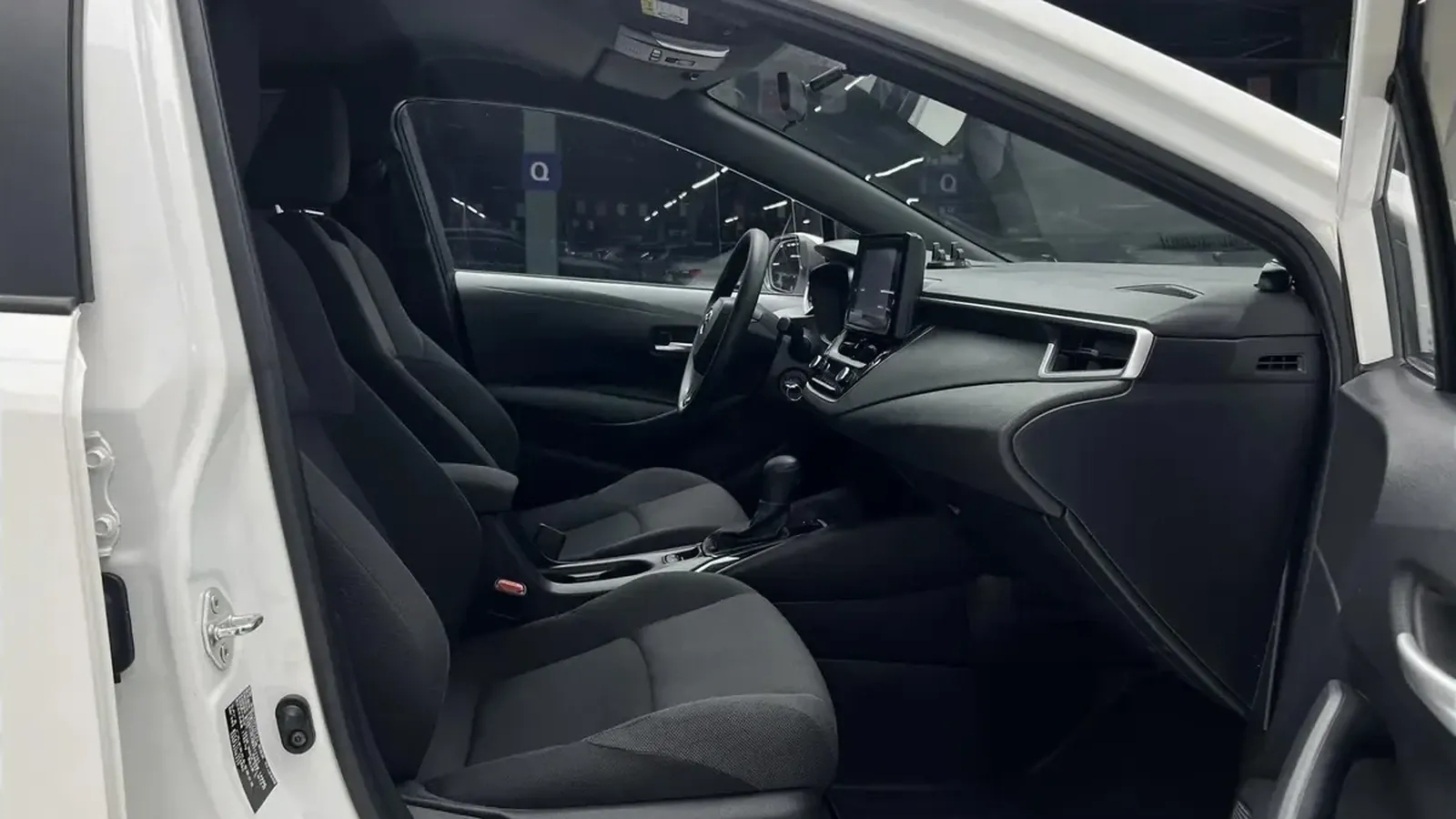 Место водителя Toyota Levin 2022 года