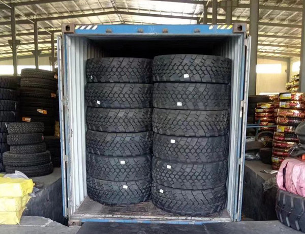 Осмотр шин U.Conquall CT73 (425/85R21, 112 шт.) перед отправкой из Циндао: морская перевозка во Владивосток + автодоставка в Хабаровск.