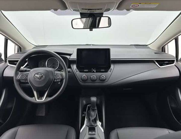 Белый седан Toyota Corolla 2022 (1.5L CVT, TNGA) из Харбина: TSS 2.0, LED, 18 000 км, доставка под ключ, цена от 1,51 млн руб.